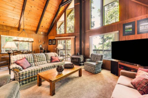 Arnold Cabin Beach Access, Furnished Deck and Grill